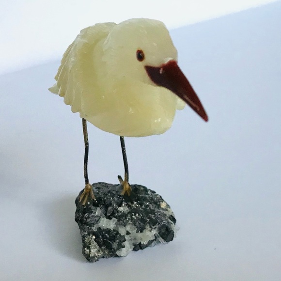 Carved Quartz Bird Egret Herron Structure Figurine on Smoky Quartz? Pedestal - Picture 8 of 12